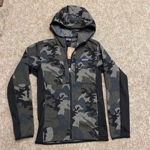 Mens Patagonia Hoodie Sweatshirt Zip up Camo Black size XS NWT 2020 RARE